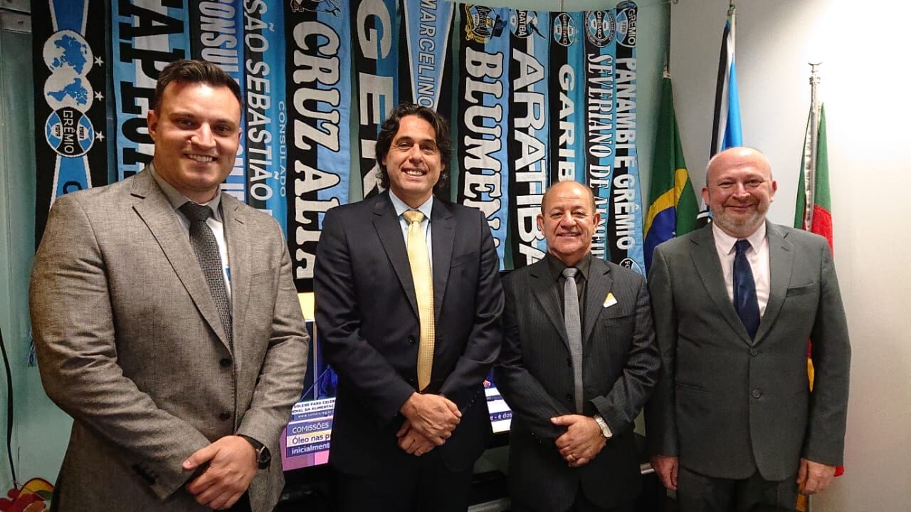 Foto: Divulgação - A comitiva da Região com o deputado federal Danrlei