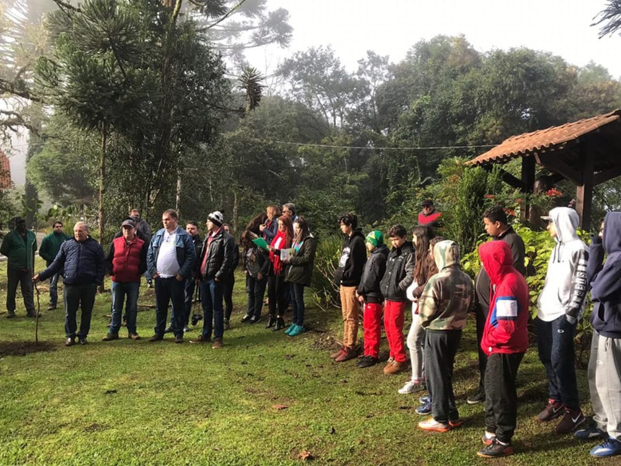 Foto: Divulgação - Plantio de mudas no Parque do Caracol