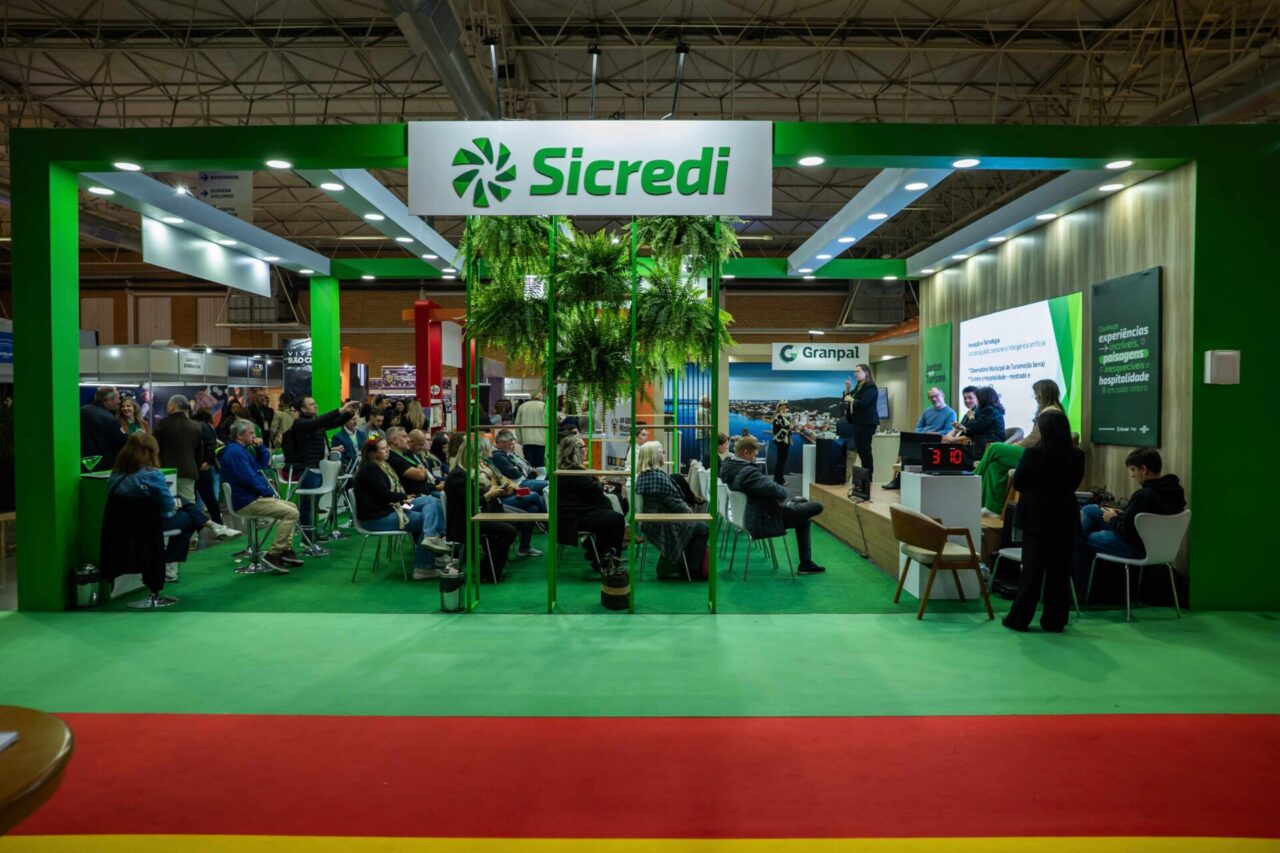 Sicredi Pioneira reforça apoio ao turismo no Festuris Gramado - Foto por Diego Soares