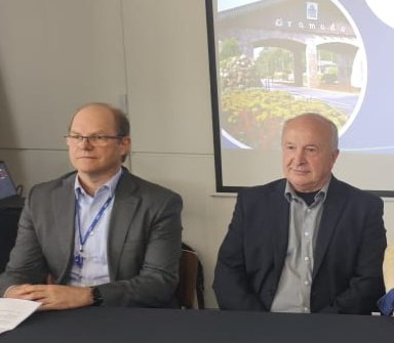 Foto: Silvio Del Boni e Luia Barbacovi estiveram reunidos em reunião da ABIH.