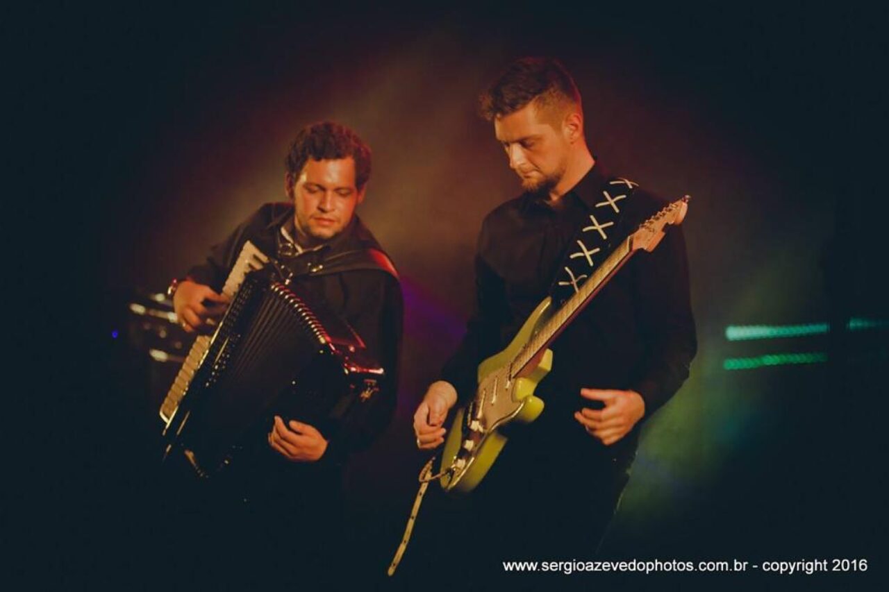Tarde Cultural no Caracol apresenta O Som do Vento Duo