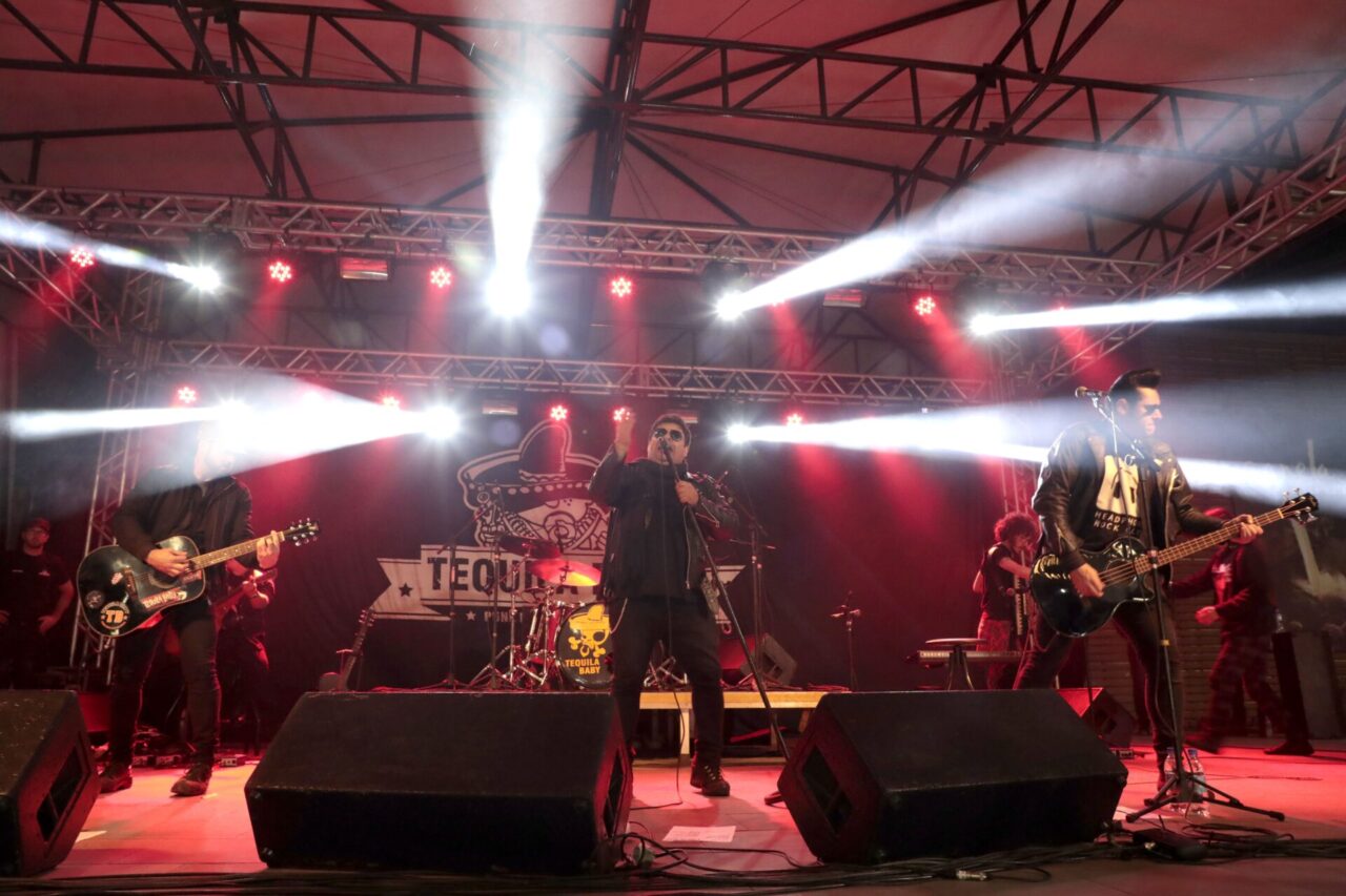 13_07_2019_Temporada de Inverno Canela_Apresentacoes no Multipalco da Praca - Banda Tequila Baby. Foto Cleiton Thiele/SerraPress
