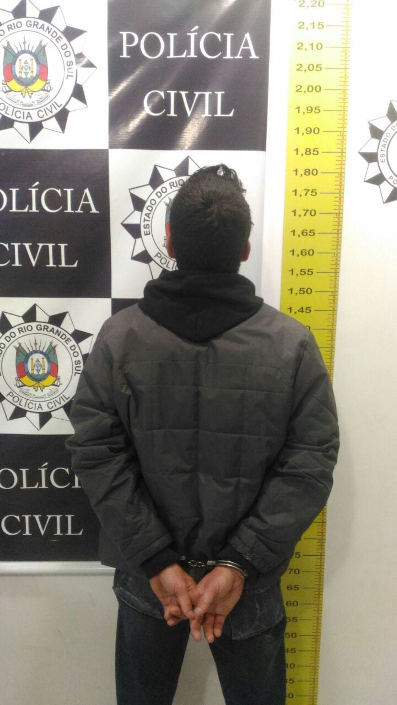 Traficante que traria droga a canela é preso pela pc de gramado