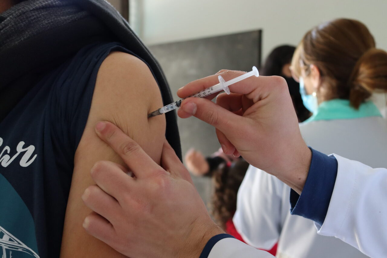 Vacinação é interrompida novamente por falta de doses