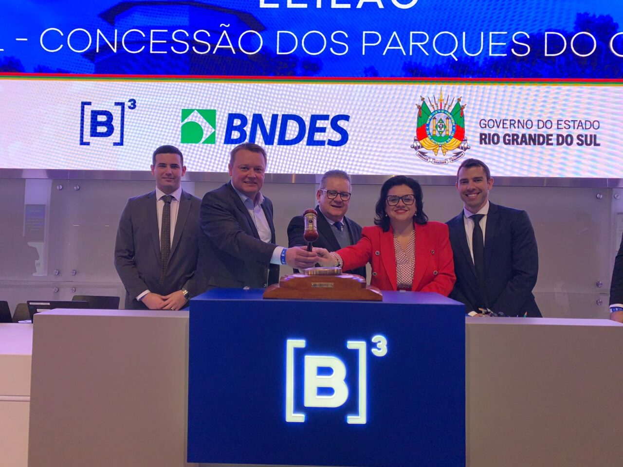Leilão aconteceu na Bolsa de Valores de São Paulo -  Fotos: Reprodução
