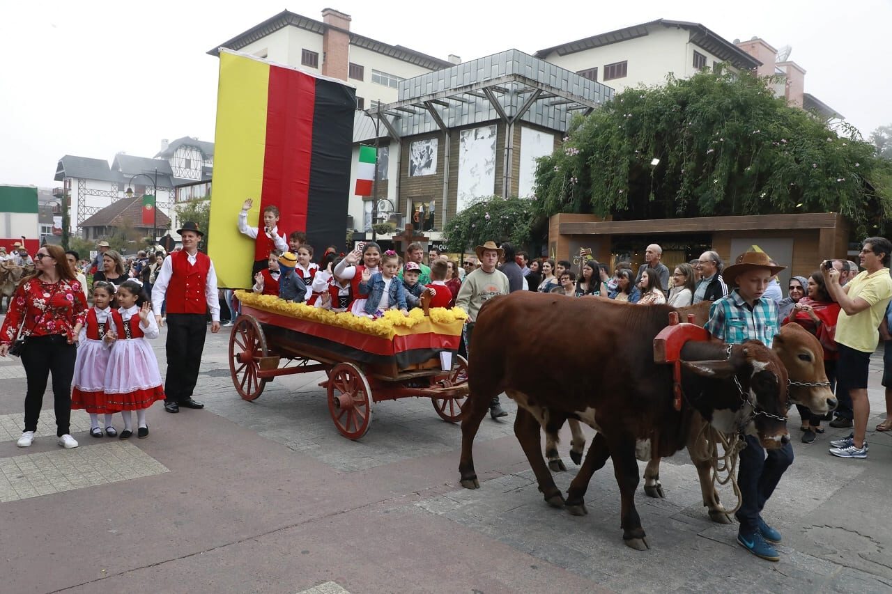 05_05_2018_28FestadaColonia_Desfile de Carretas. Foto Cleiton Thiele/SerraPress