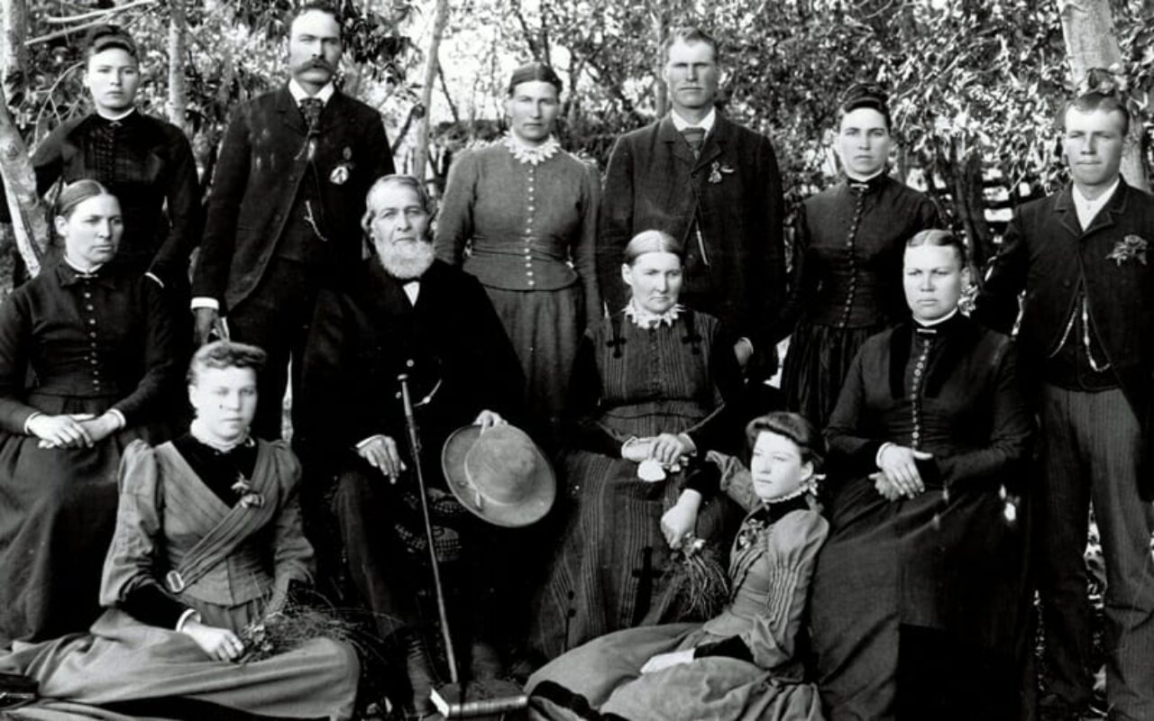 family-portrait-no-smile