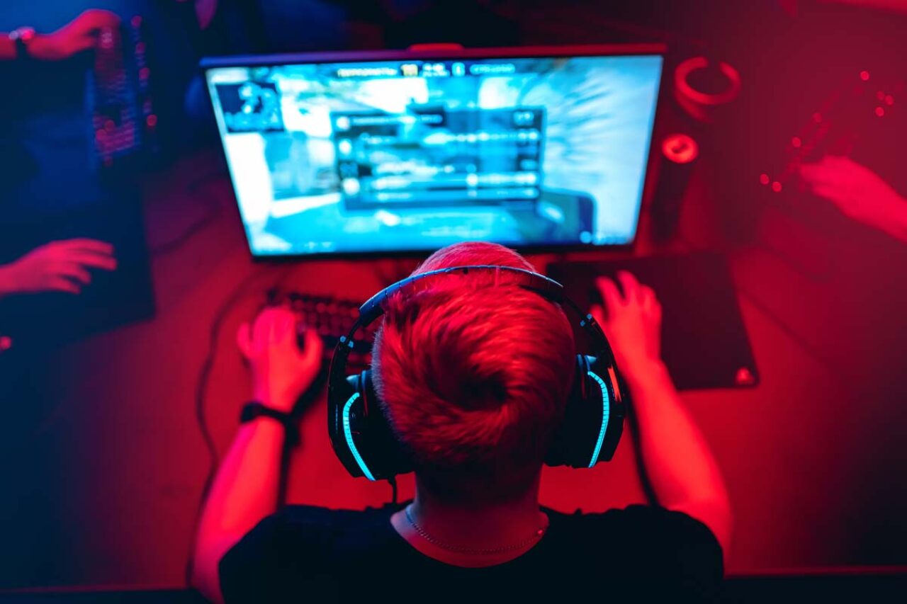 kid_playing_games_featured