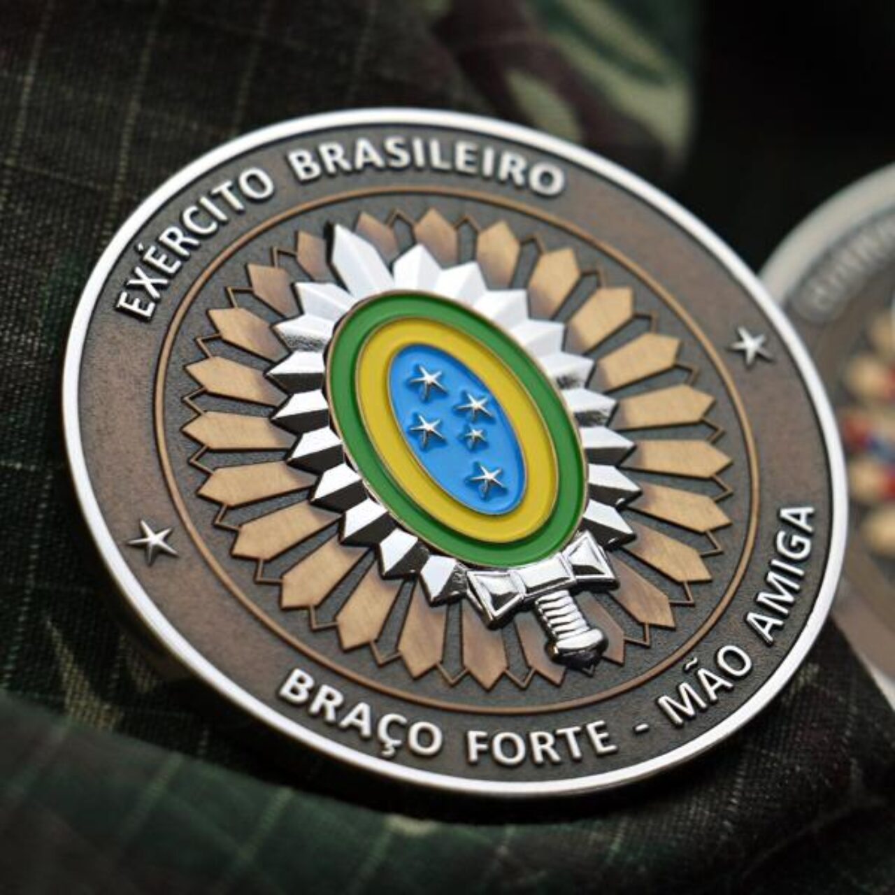moeda-do-exercito-brasileiro-tocoin_iZ110755342XvZgrandeXpZ2XfZ75450564-81949553044-7XsZ75450564xIM