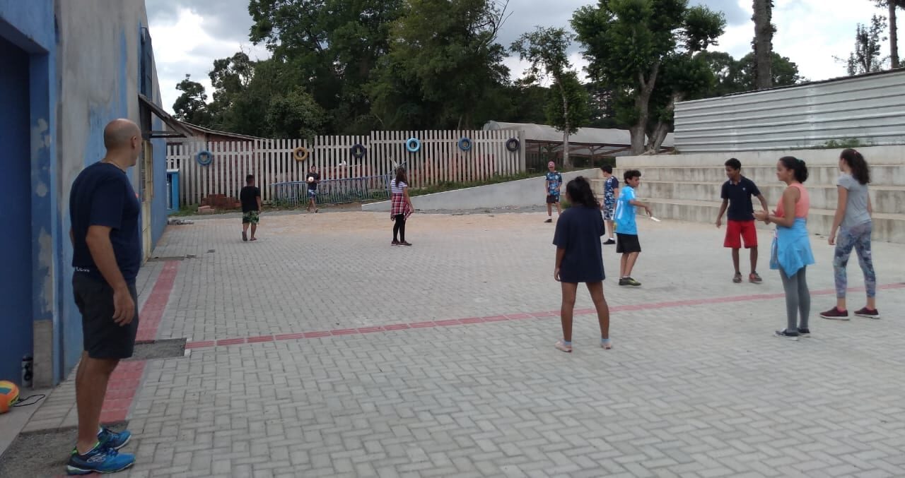 Foto: Divulgação - Atividade recreativa na Escola Cônego João Marchesi, no Ulisses de Abreu