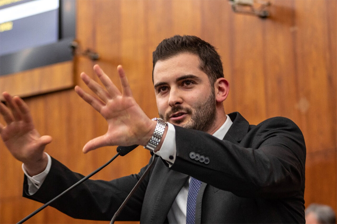 Deputado Giuseppe Riesgo quer facilitar a construção de ferrovias no RS - Foto: Adelar Martins