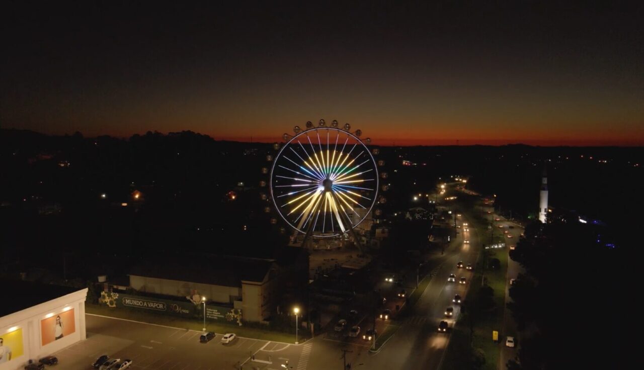 Roda Canela no Rio Grande do Sul com projeções em homenagem ao aniversário de Ayrton Senna